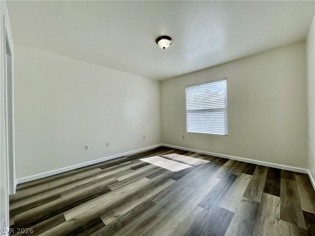 555 E Silverado Ranch Boulevard - Photo 8