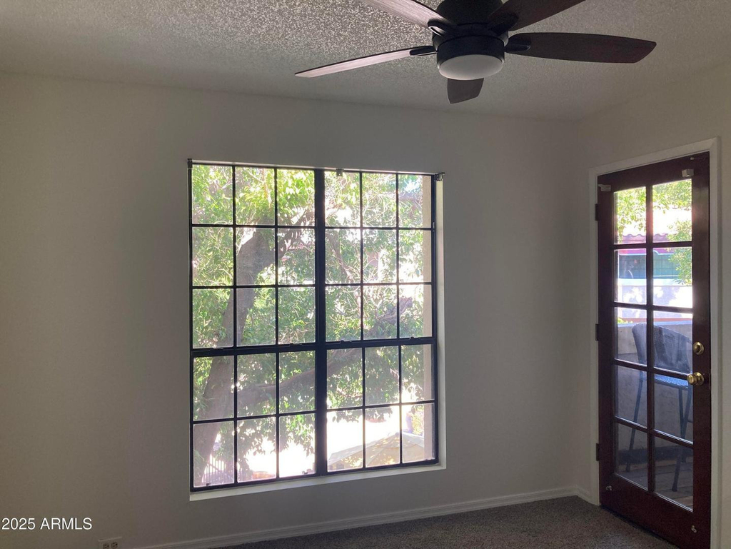 7557 N Dreamy Draw Drive - Photo 6