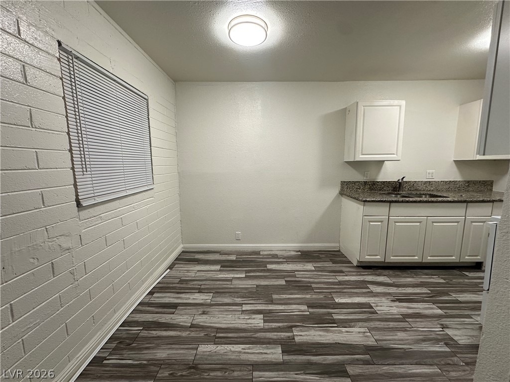 2105 Sunrise Avenue - Photo 9