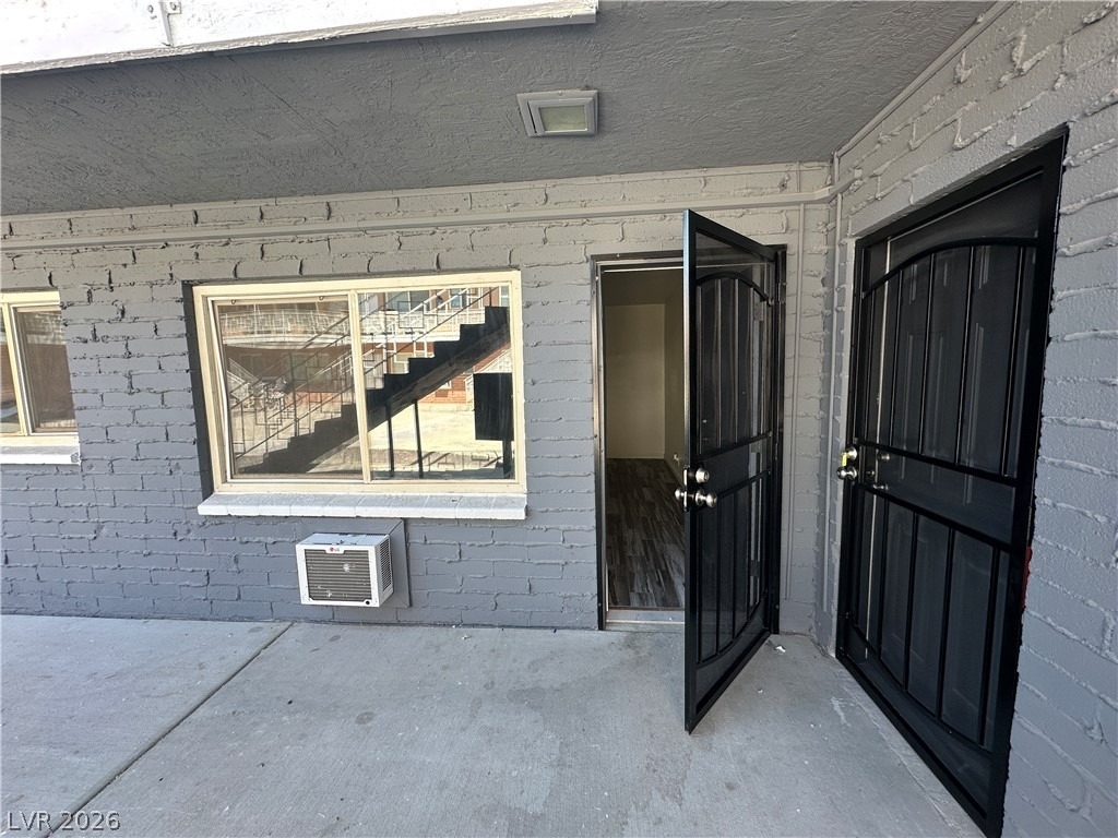 2105 Sunrise Avenue - Photo 4