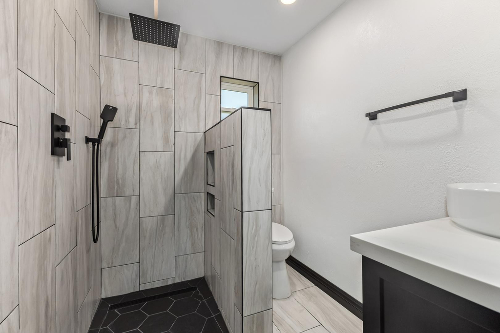7733 N 60th Avenue - Photo 20