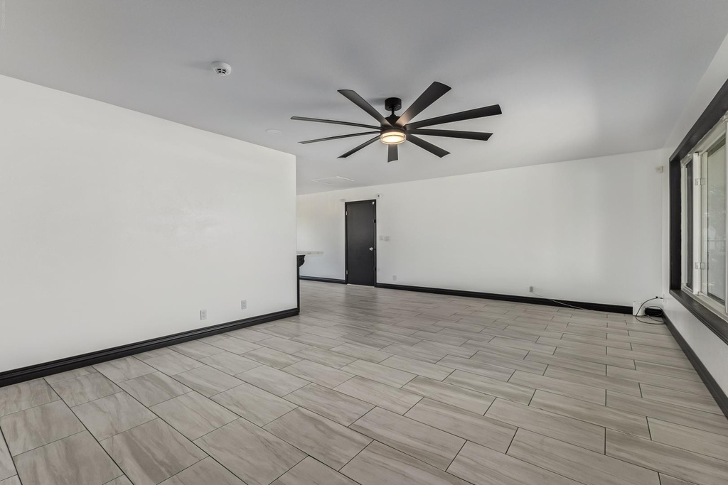 7733 N 60th Avenue - Photo 7