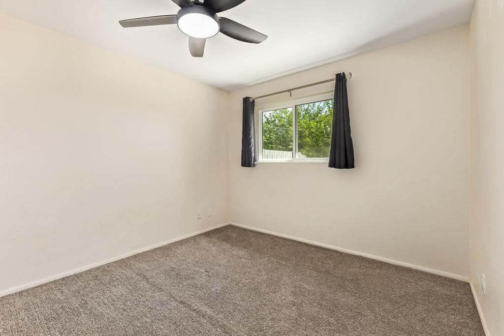 7733 N 60th Avenue - Photo 22