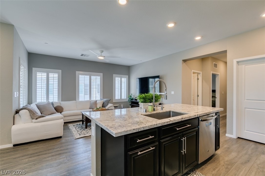 544 Teovani Street - Photo 27
