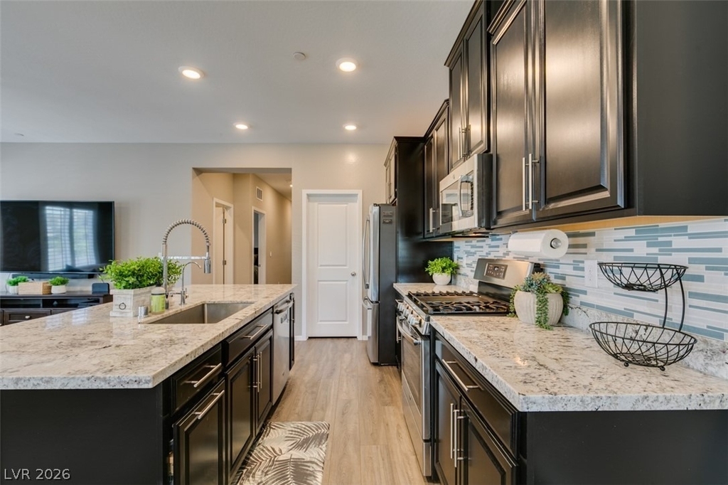 544 Teovani Street - Photo 26