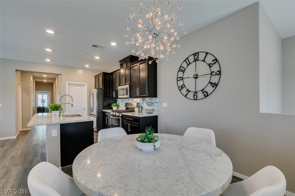 544 Teovani Street - Photo 6