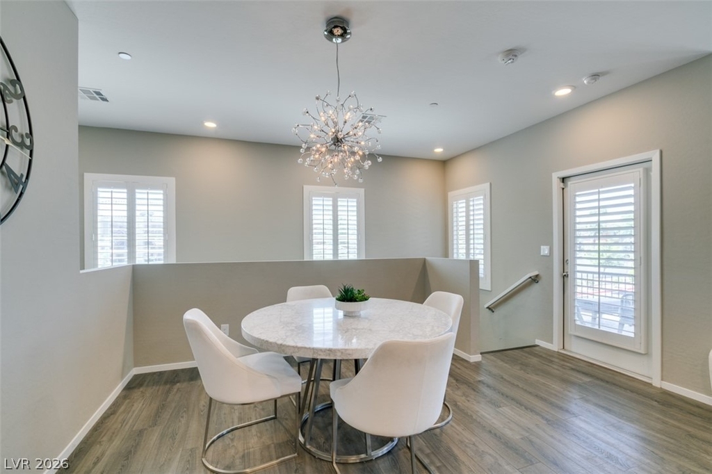 544 Teovani Street - Photo 9