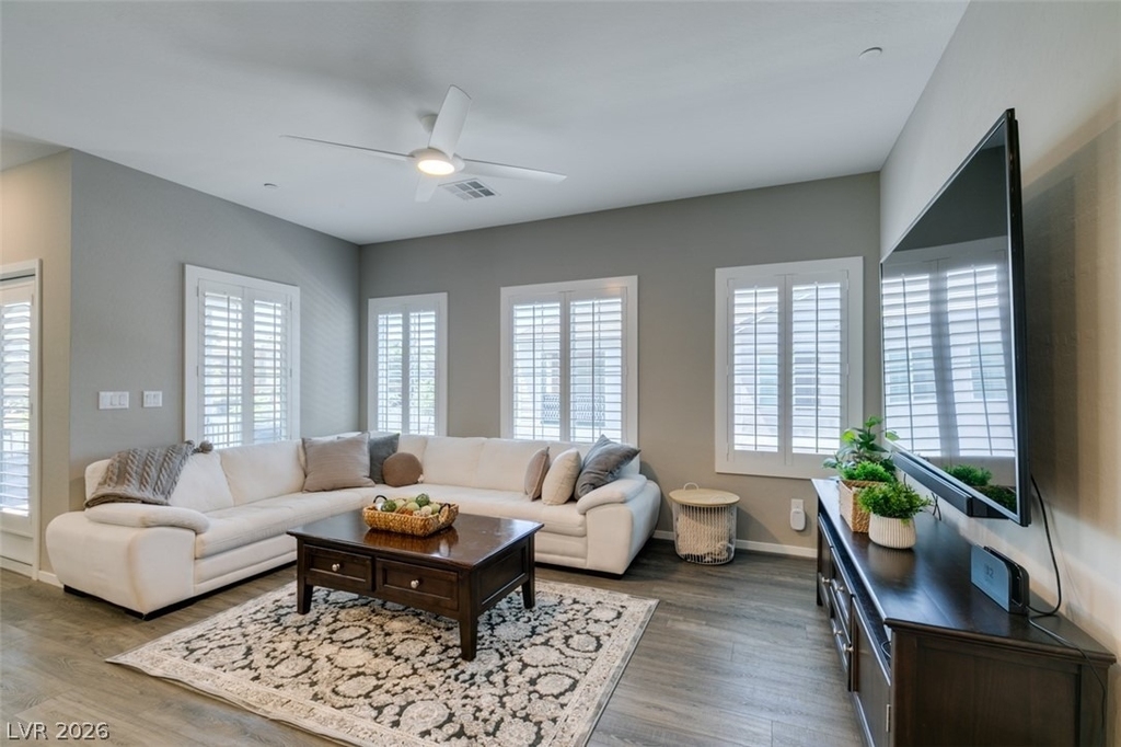 544 Teovani Street - Photo 16