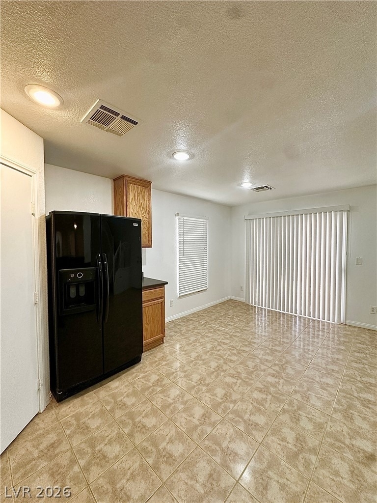711 Iron Bridge Street - Photo 12