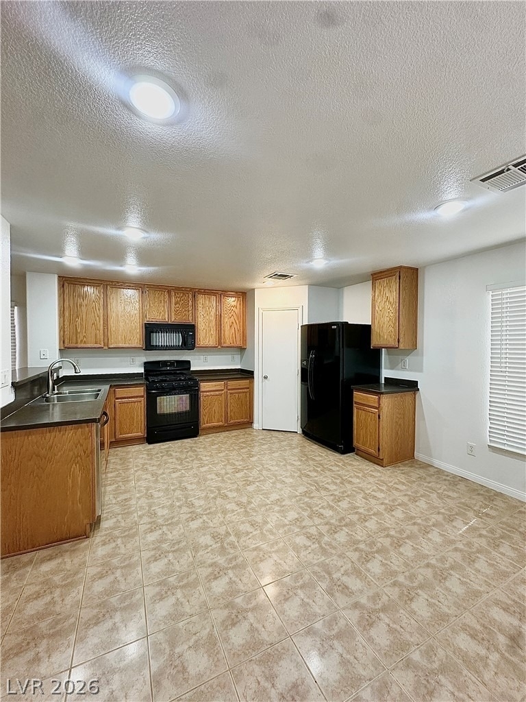 711 Iron Bridge Street - Photo 9