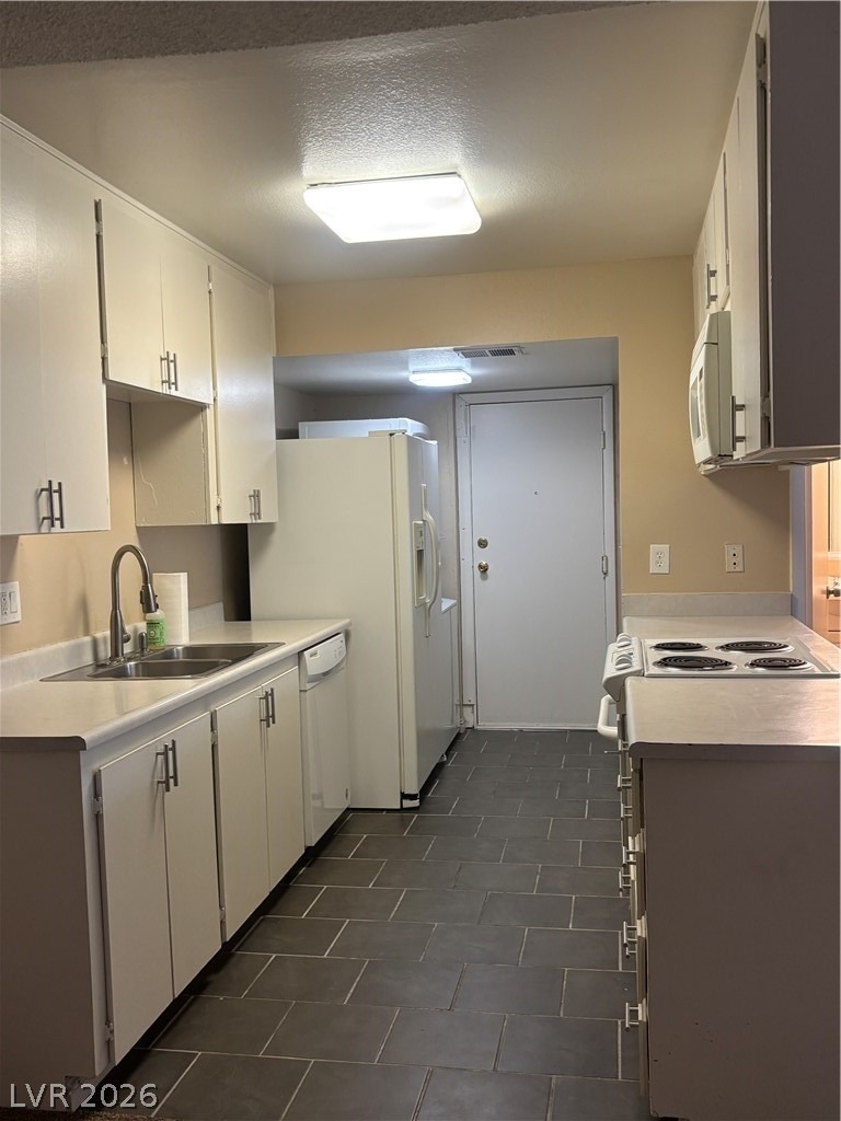 1470 Elizabeth Avenue - Photo 5