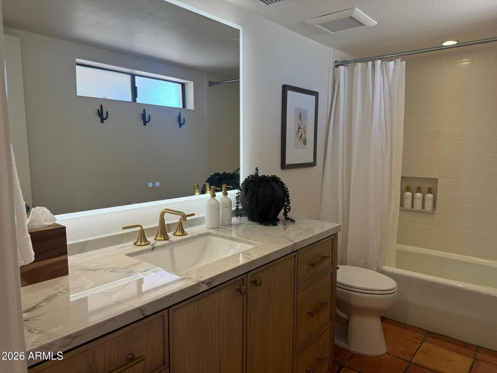 1725 E Staghorn Lane - Photo 14