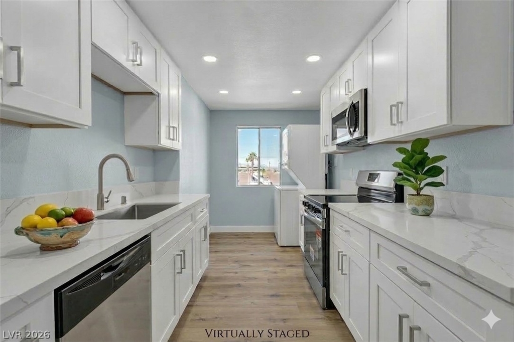 725 N Royal Crest Circle - Photo 8