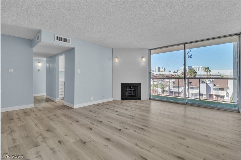 725 N Royal Crest Circle - Photo 7