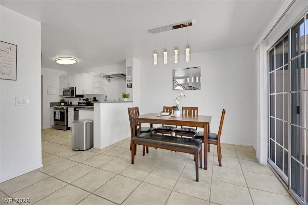 7989 Lisa Dawn Avenue - Photo 9