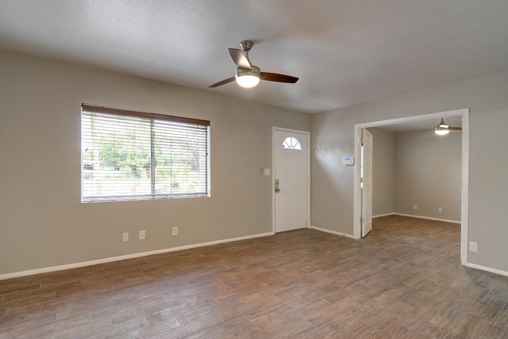 519 W 13th Street - Photo 1