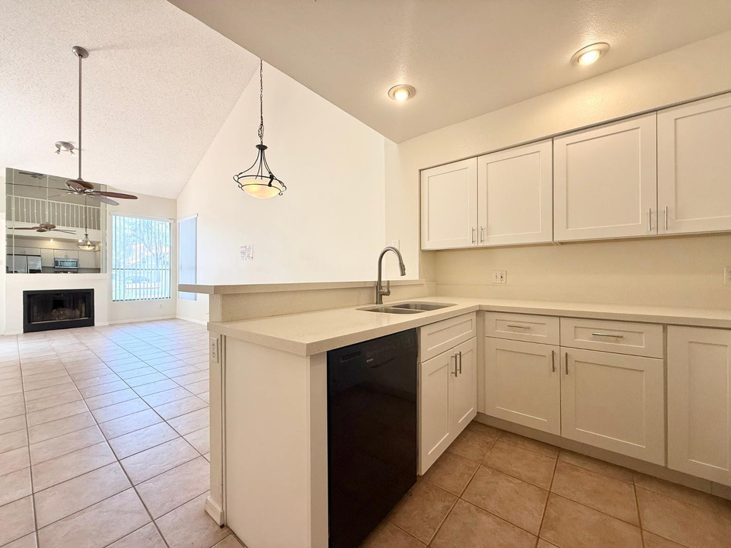 1717 E Union Hills Drive - Photo 22