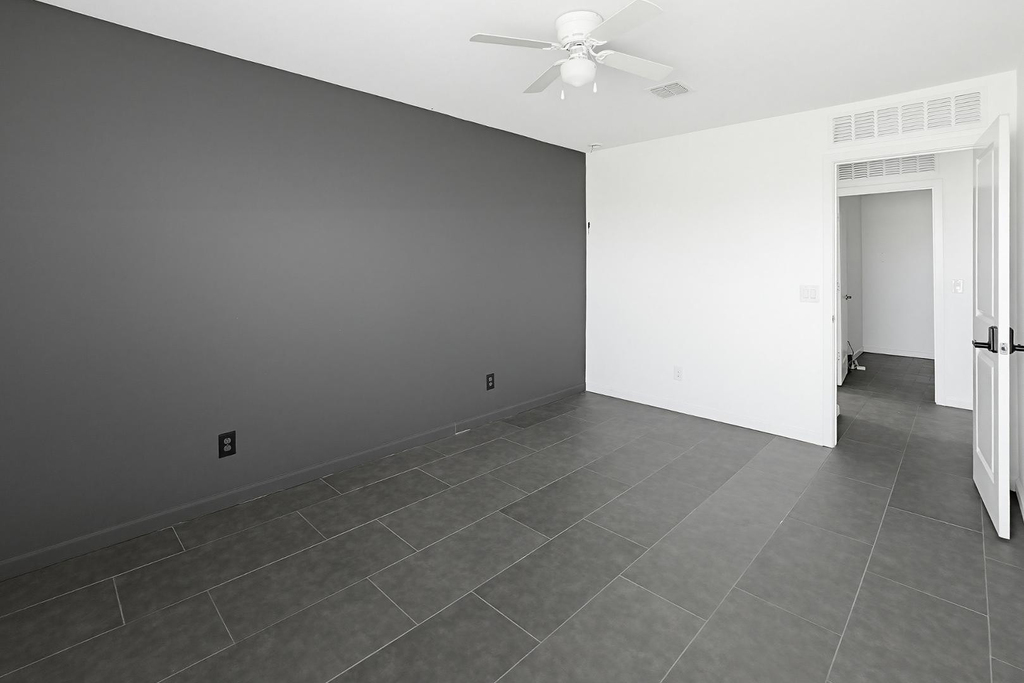 6815 W Encinas Lane - Photo 5