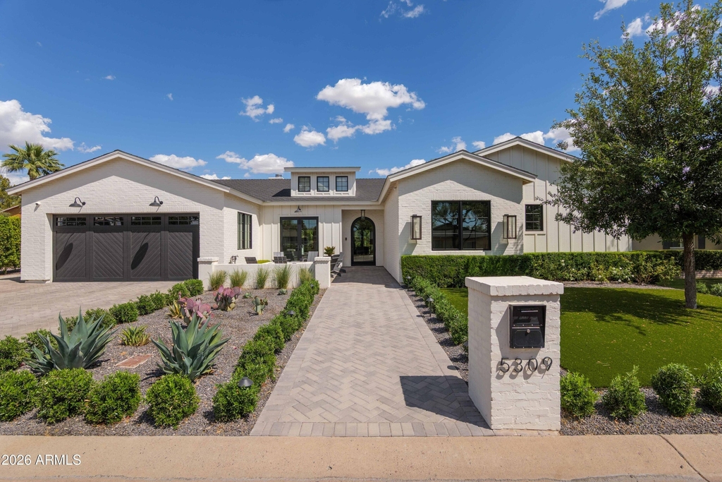 5309 N 33rd Street - Photo 1