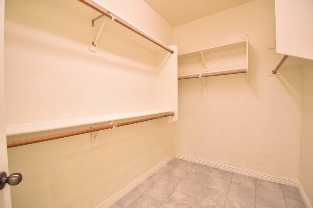 21017 W Glen Street - Photo 8