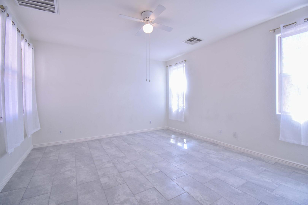 21017 W Glen Street - Photo 12