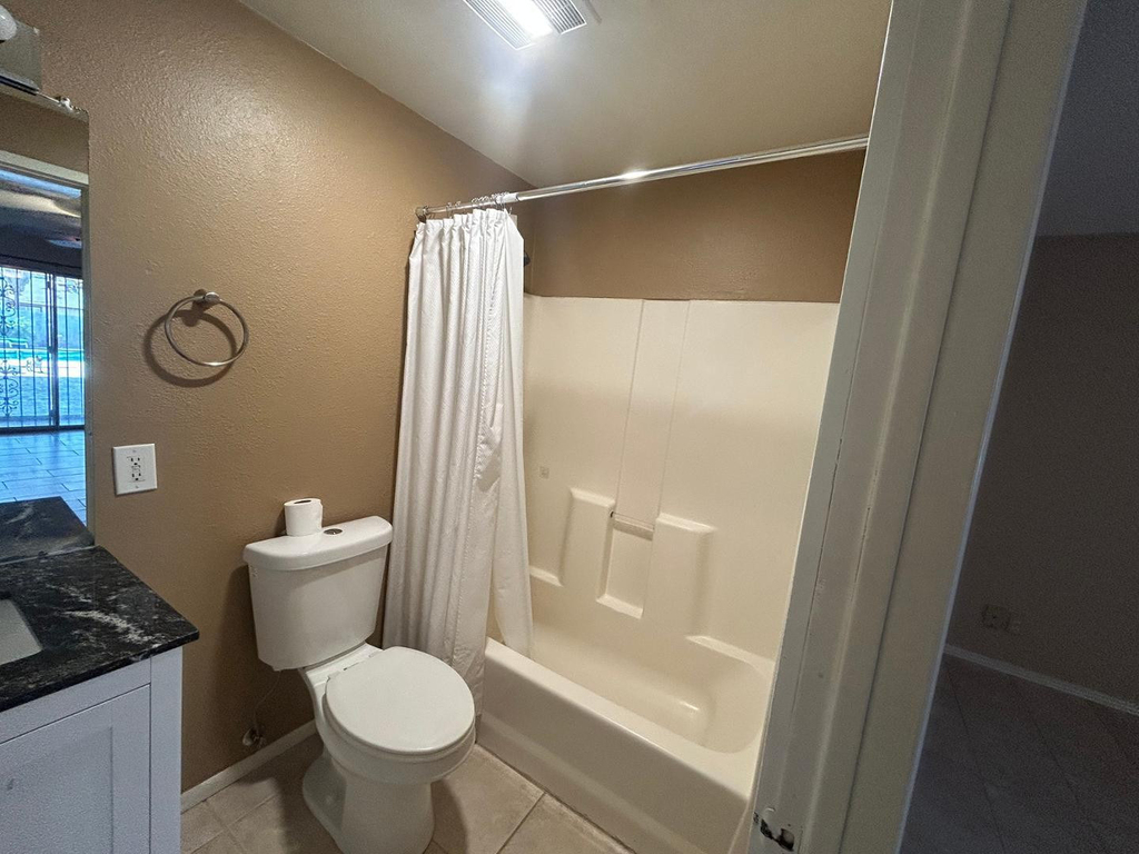 6916 W Georgia Avenue - Photo 18