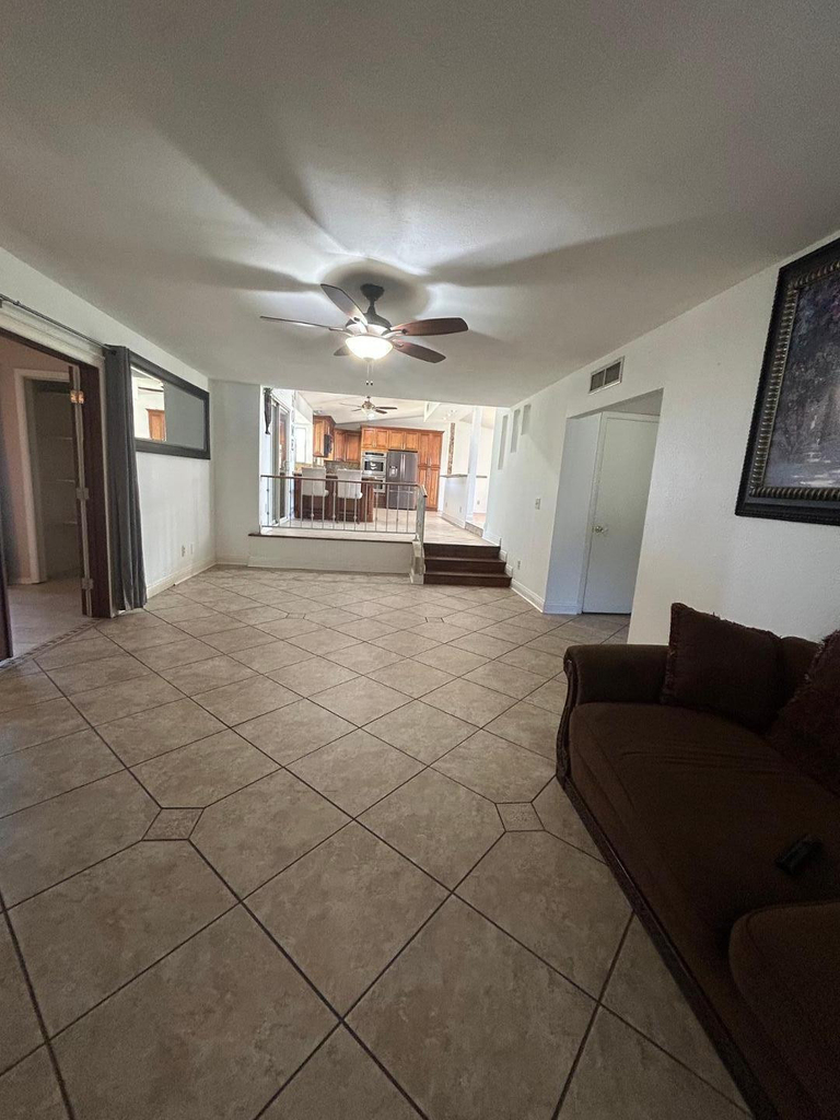 6916 W Georgia Avenue - Photo 19