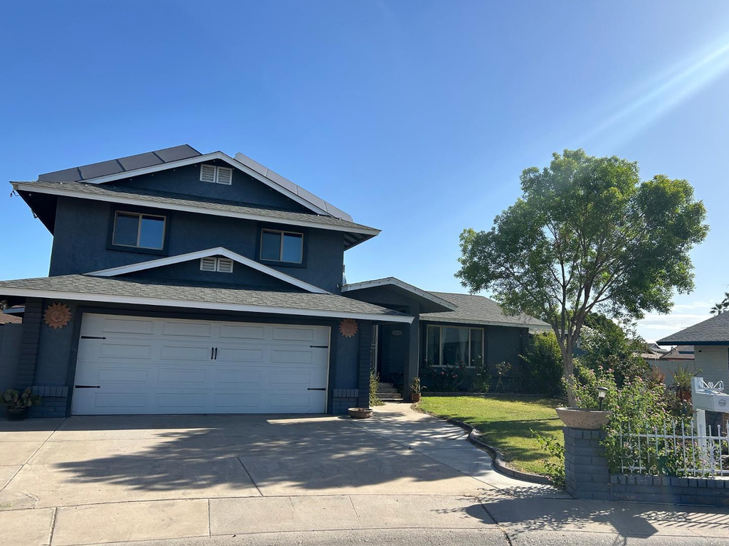 6916 W Georgia Avenue - Photo 1