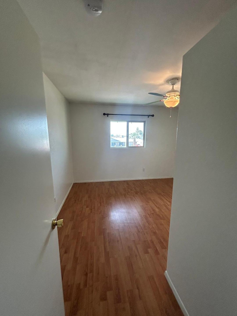 6916 W Georgia Avenue - Photo 33