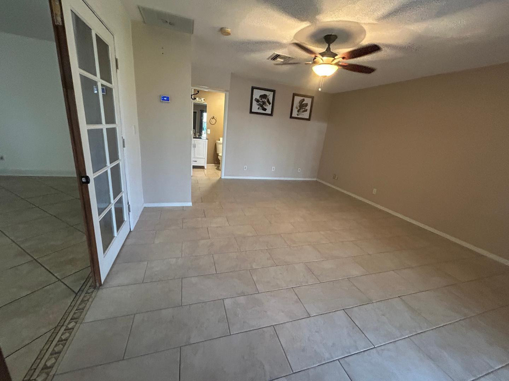 6916 W Georgia Avenue - Photo 15