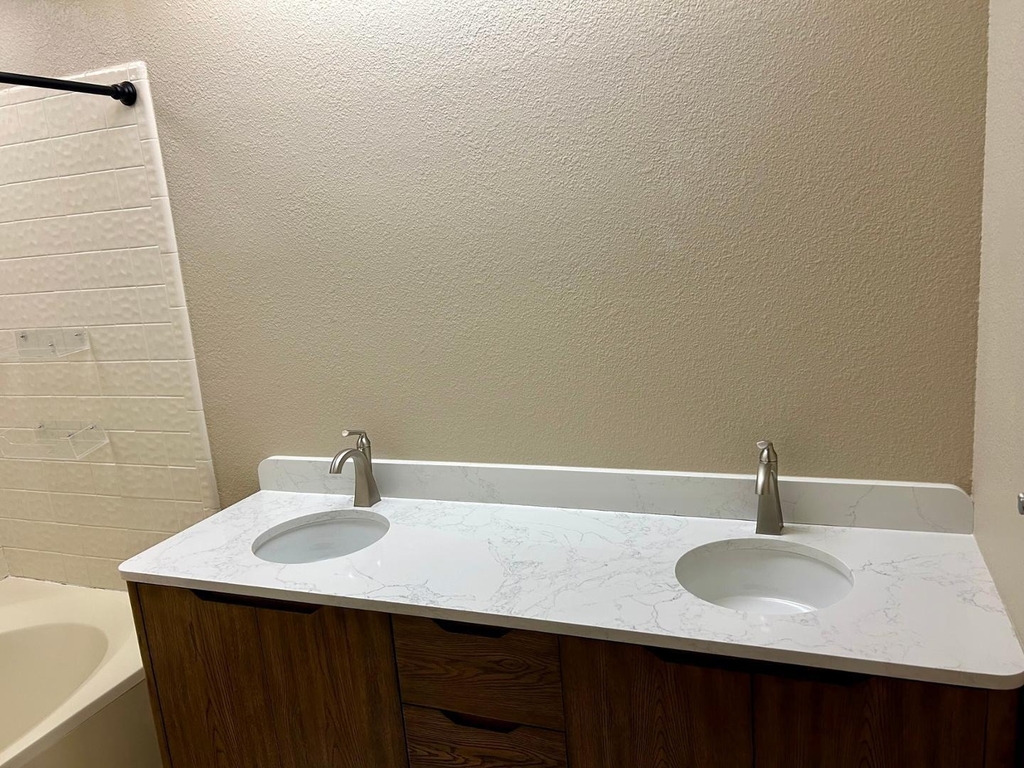 10015 E Mountain View Road - Photo 13