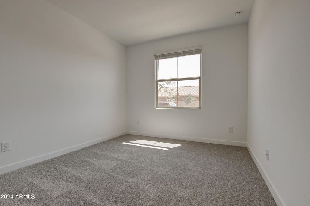 17050 W Artemisa Avenue - Photo 8