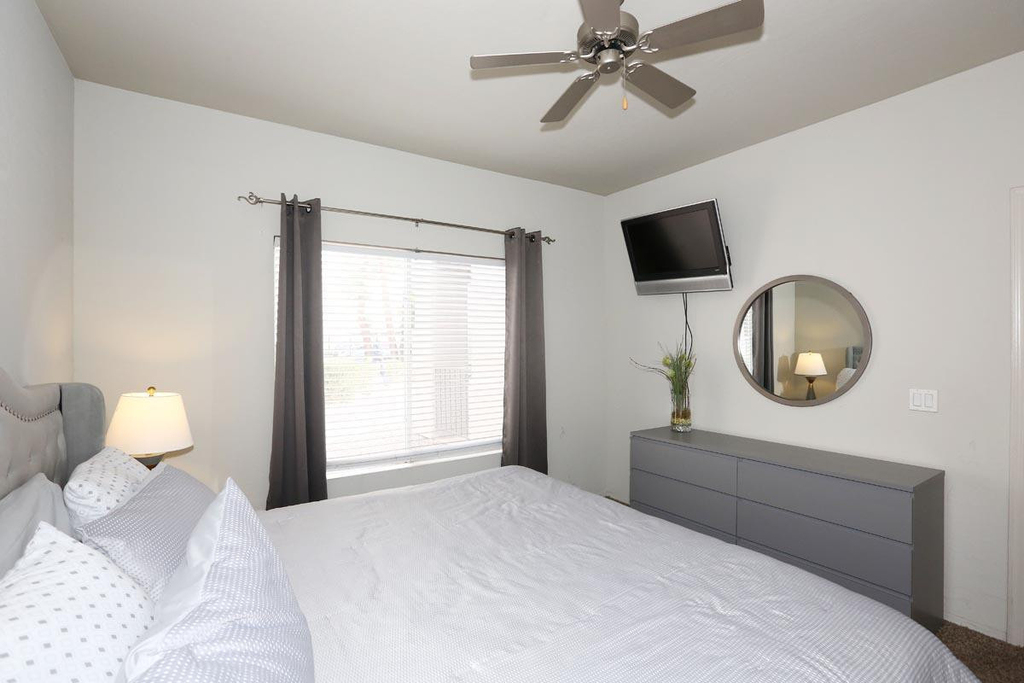 14145 N 92nd Street - Photo 5
