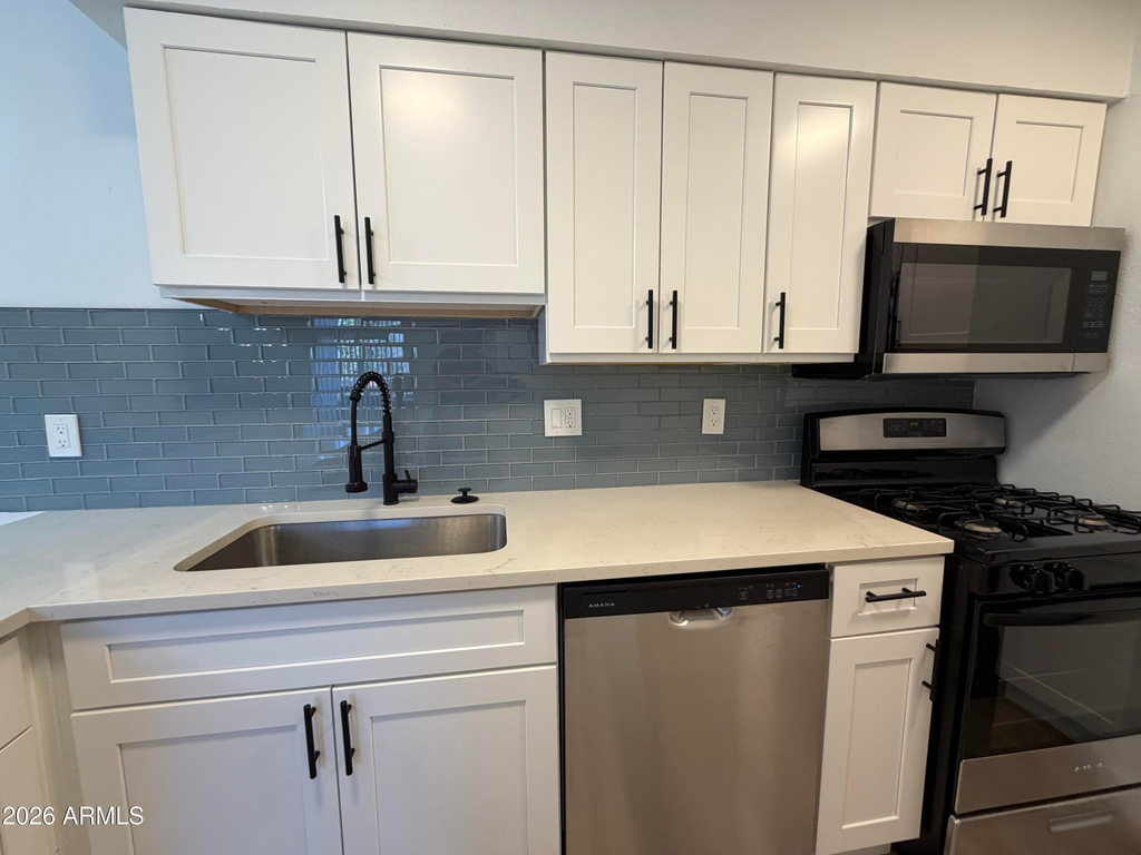 302 E Monte Vista Road - Photo 8