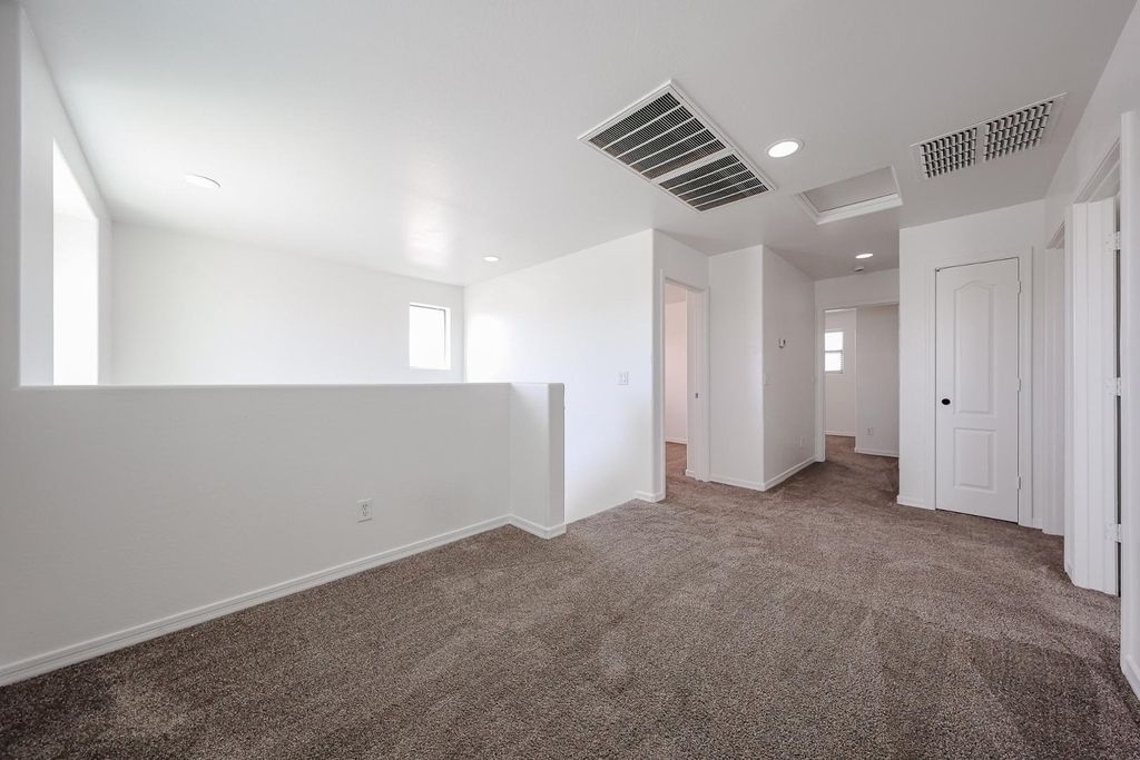 41298 W Parkhill Drive - Photo 12