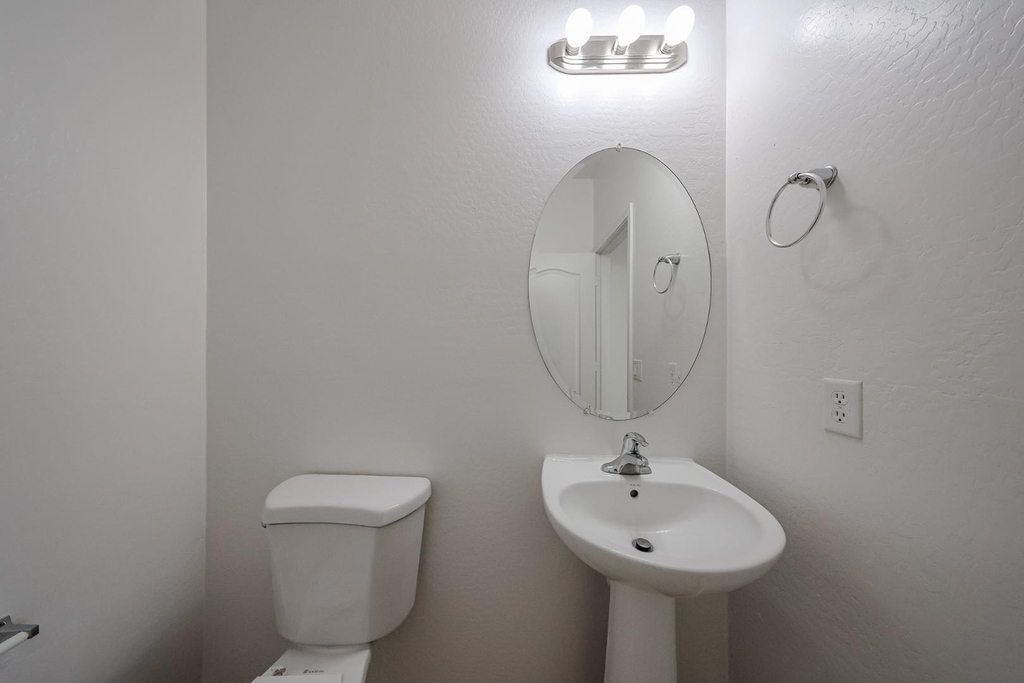 41298 W Parkhill Drive - Photo 9