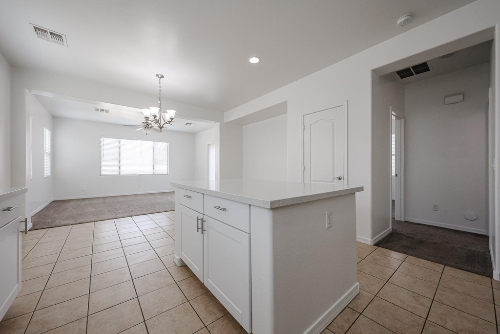 41298 W Parkhill Drive - Photo 23