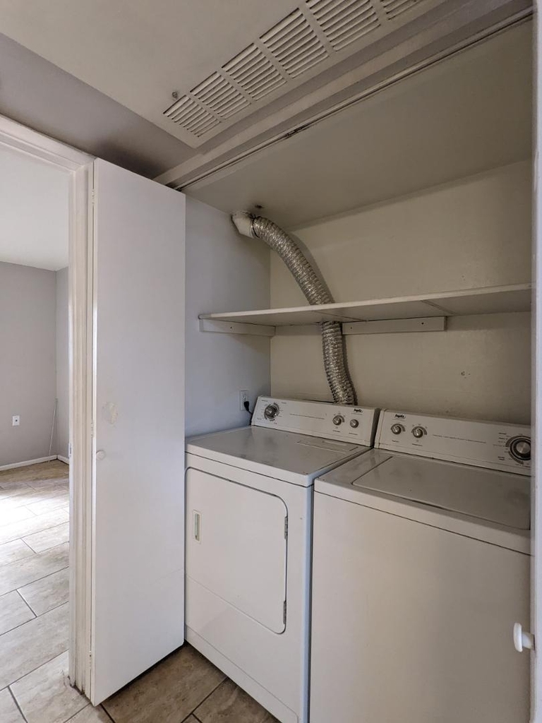 12221 W Bell Road - Photo 19