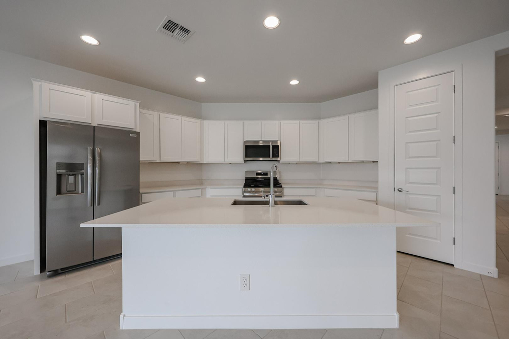 7814 W Hide Trail - Photo 1