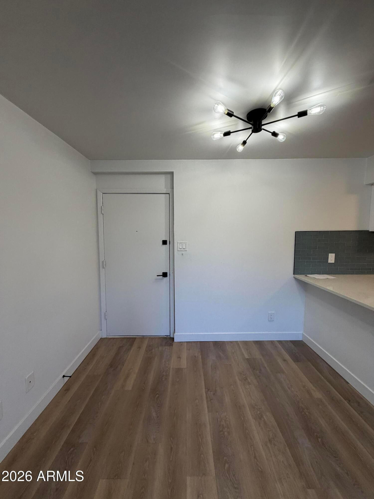 302 E Monte Vista Road - Photo 4