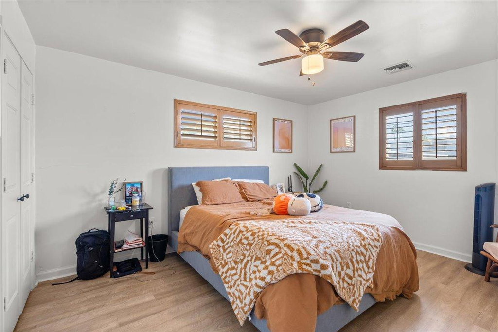 535 W 19th - Photo 9