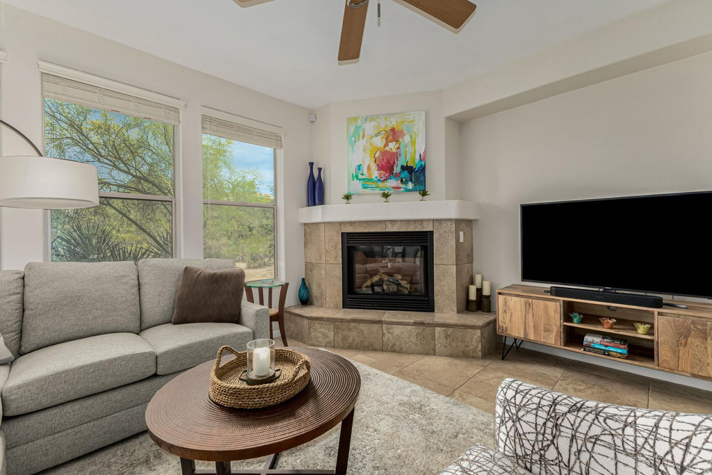 10260 E White Feather Lane - Photo 0