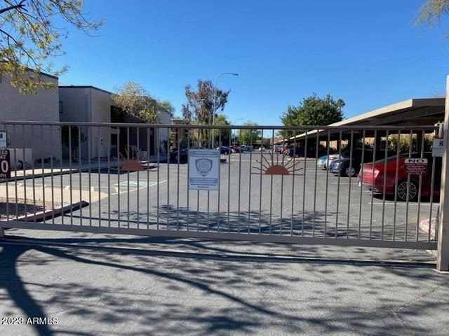1340 N Recker Road - Photo 2