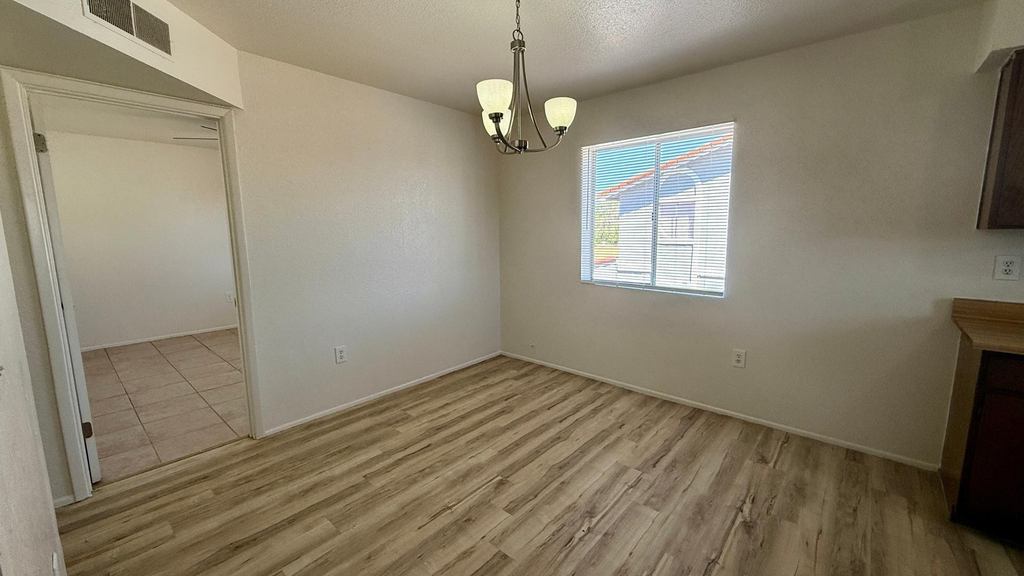 3128 E Cicero Street - Photo 4