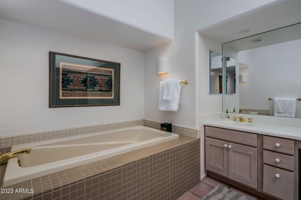 10111 E Graythorn Drive - Photo 8