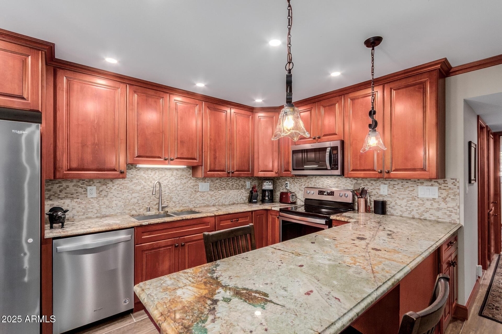 5525 E Thomas Road - Photo 0