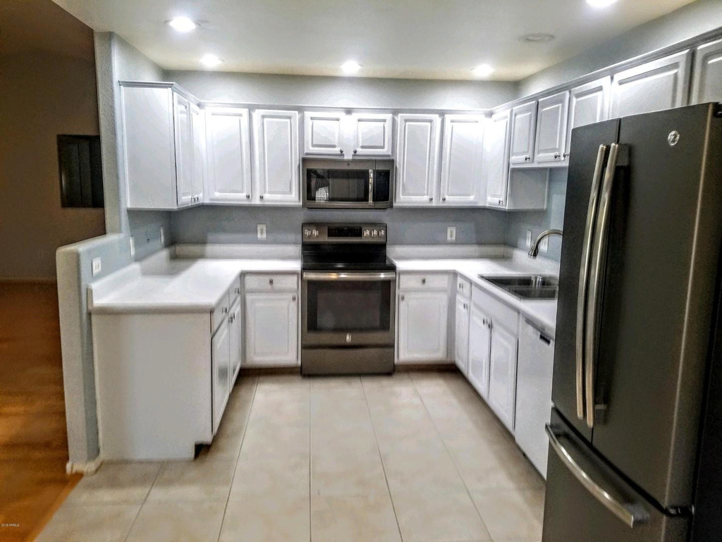 15252 N 100th Street N - Photo 3