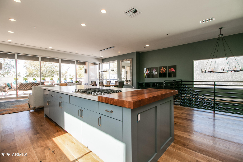 4201 N Marshall Way - Photo 10