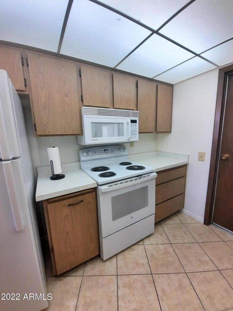 16859 N 103rd Avenue - Photo 17