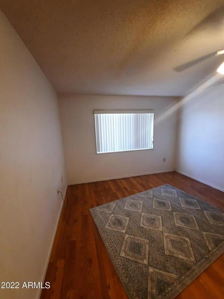 16859 N 103rd Avenue - Photo 2